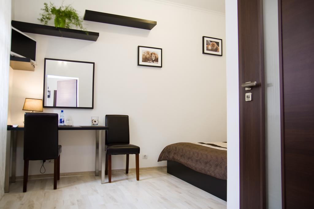 Leo Apartment Bratislava Exterior foto
