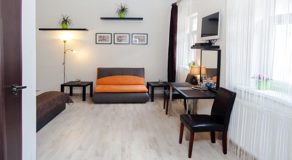 Leo Apartment Bratislava Exterior foto