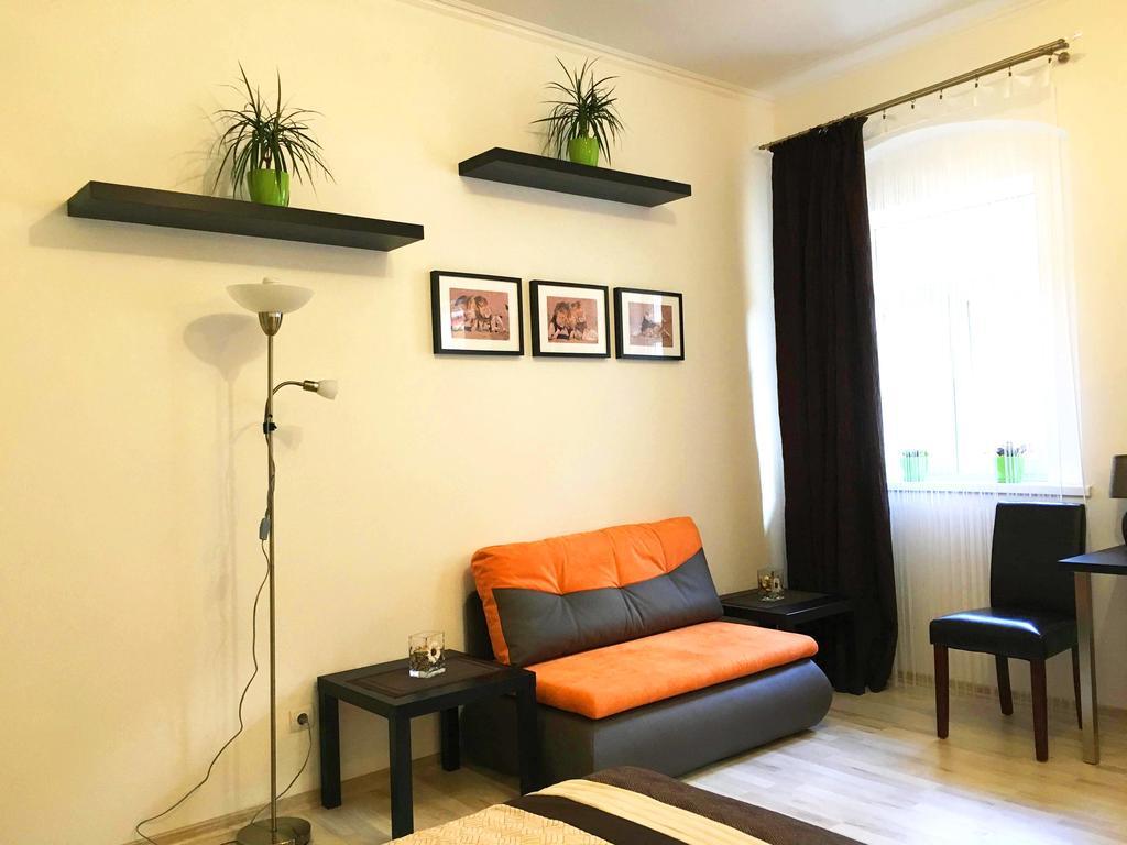Leo Apartment Bratislava Exterior foto